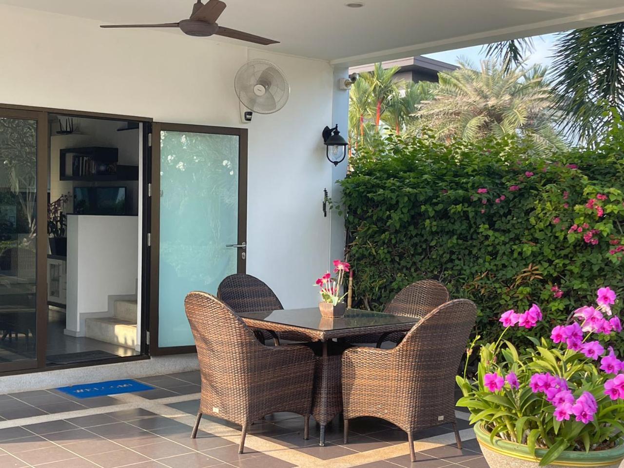 Seabreeze Villa Rayong Esterno foto