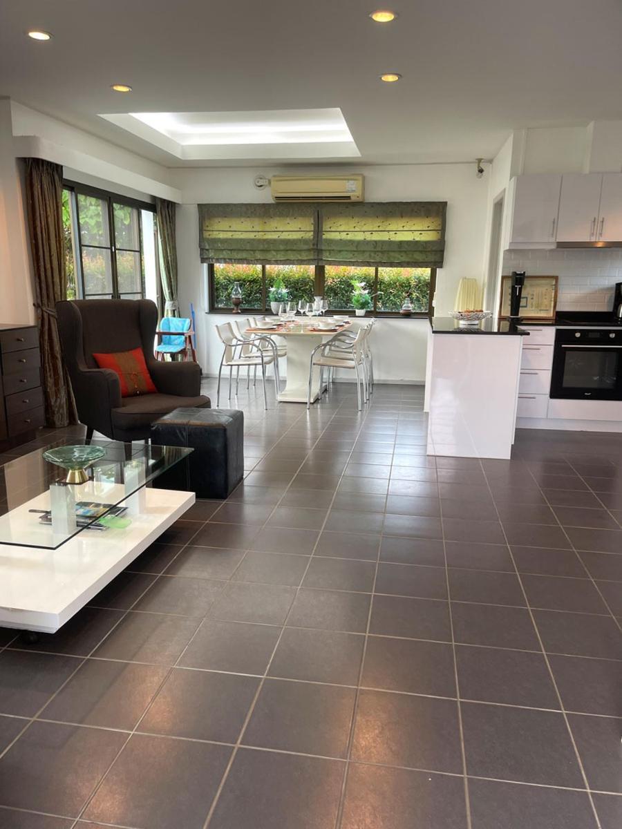 Seabreeze Villa Rayong Esterno foto
